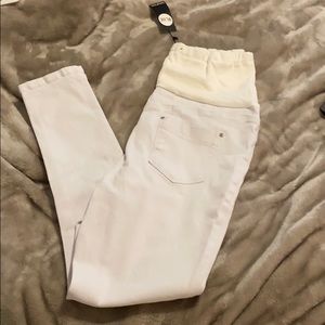 NWT Boo Hoo Maternity Skinny Jeans